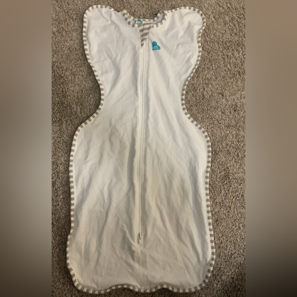 Love to dream organic swaddle - size medium 3-6Months